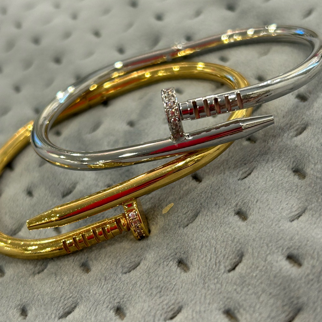 Beautiful Nail Cubic Zirconia Accented Bracelet-Select Gold Or Silver-Boutique 35$